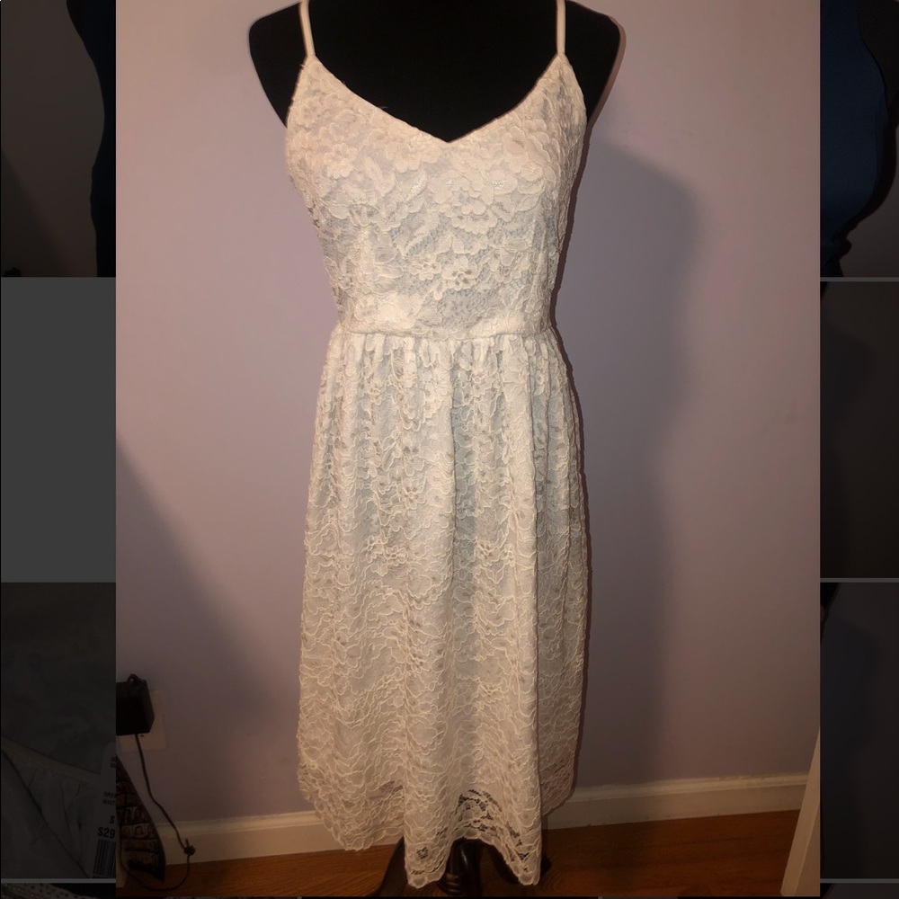 White lace dress
